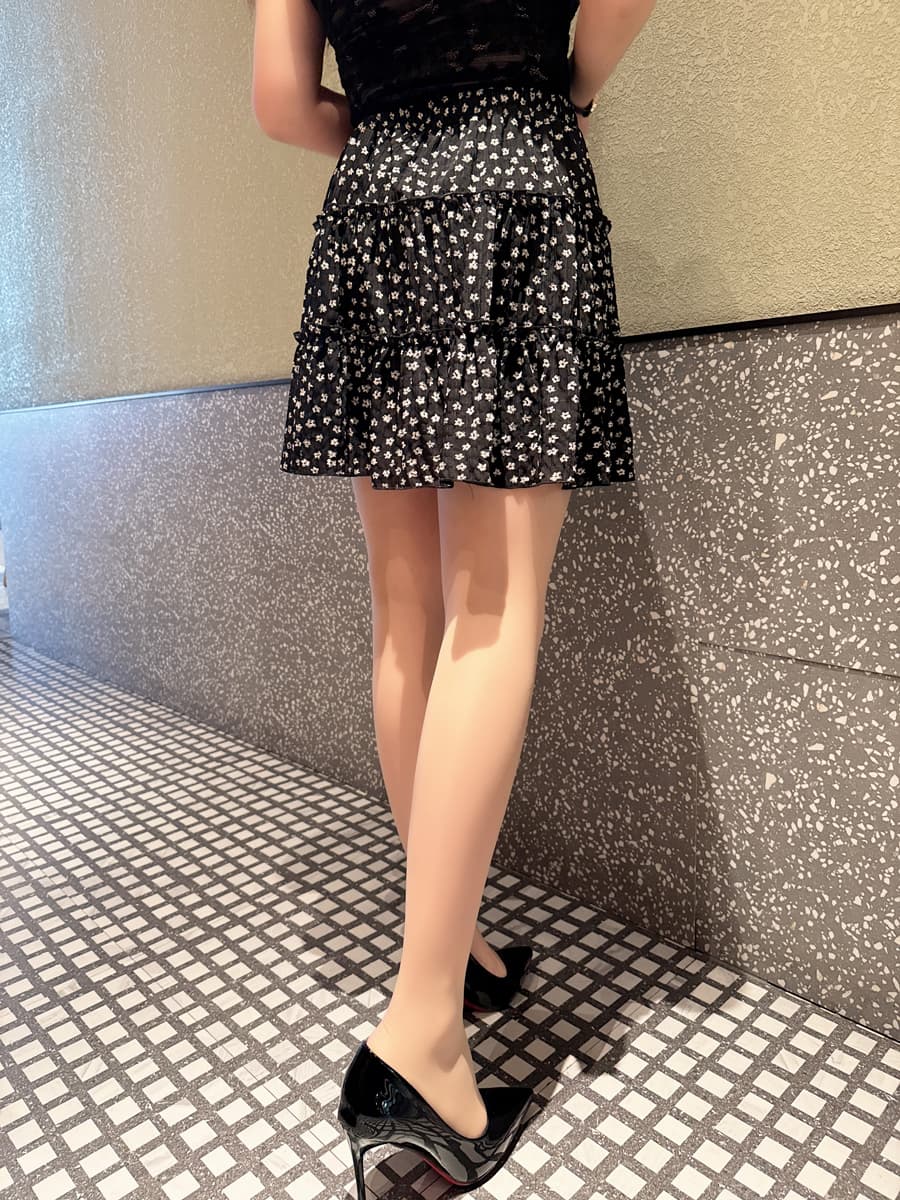 ティアードスカート 小花柄ティアードフリルミニスカート